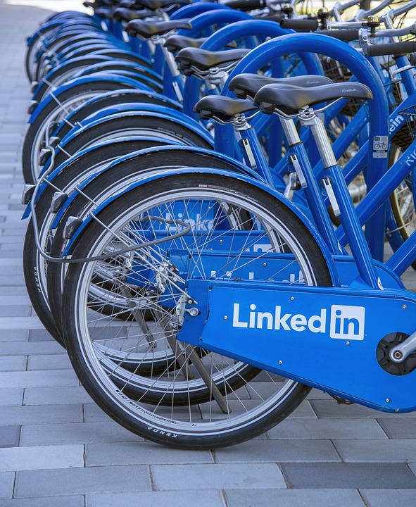 LinkedIn je velmi populární. 